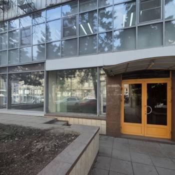 Сдается Нежилое помещение, 170 м²
