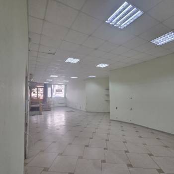 Сдается Нежилое помещение, 170 м²
