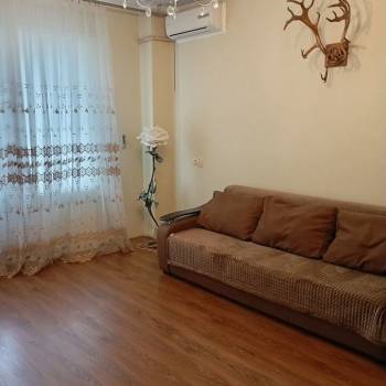 Сдается 2-х комнатная квартира, 75 м²