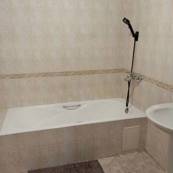 Сдается 2-х комнатная квартира, 75 м²
