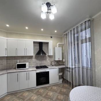 Сдается 1-комнатная квартира, 38 м²