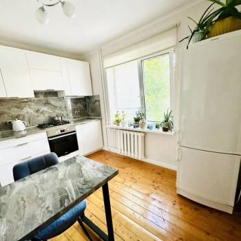 Продается 1-комнатная квартира, 41,6 м²