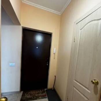 Продается 1-комнатная квартира, 38 м²