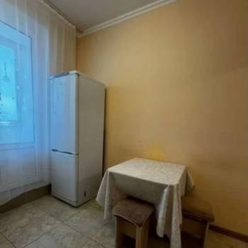 Продается 1-комнатная квартира, 38 м²