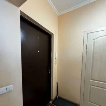 Продается 1-комнатная квартира, 38 м²