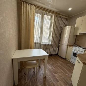 Сдается 1-комнатная квартира, 35,8 м²