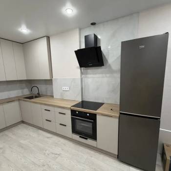 Сдается Многокомнатная квартира, 60 м²