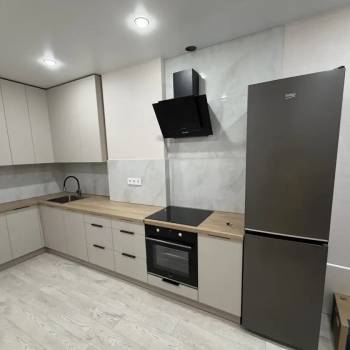 Сдается Многокомнатная квартира, 60 м²