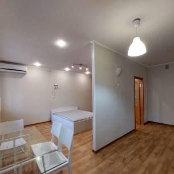 Сдается 1-комнатная квартира, 52 м²