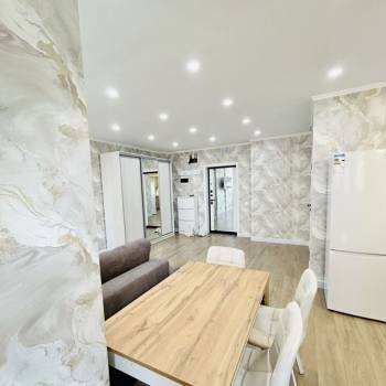 Сдается 1-комнатная квартира, 42 м²