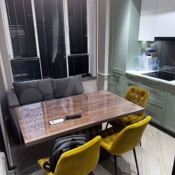Продается 1-комнатная квартира, 38 м²