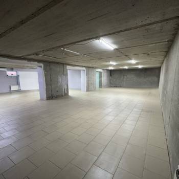 Сдается Нежилое помещение, 207 м²