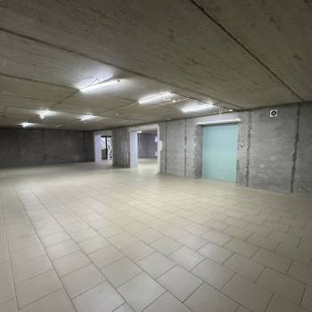Сдается Нежилое помещение, 207 м²