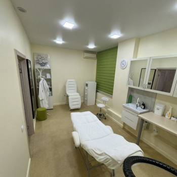 Сдается Нежилое помещение, 140 м²