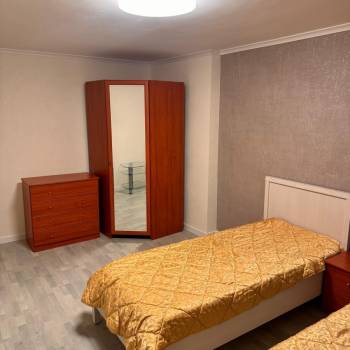 Сдается Многокомнатная квартира, 76,7 м²