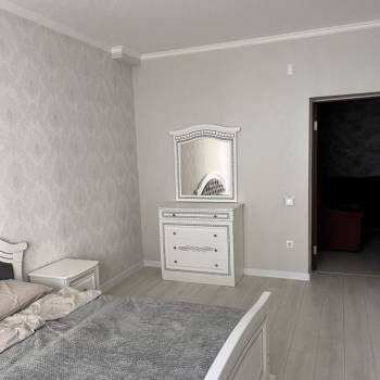 Сдается 1-комнатная квартира, 58,3 м²
