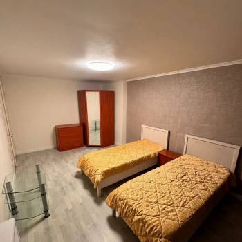 Сдается Многокомнатная квартира, 76,7 м²