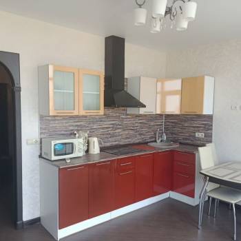 Сдается 1-комнатная квартира, 46 м²