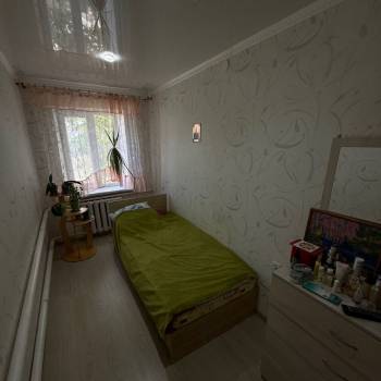 Продается Многокомнатная квартира, 70 м²