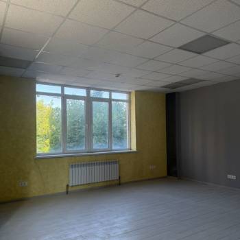 Сдается Нежилое помещение, 100 м²