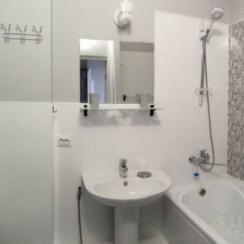 Сдается 1-комнатная квартира, 43 м²