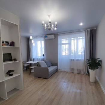 Продается 1-комнатная квартира, 30,4 м²