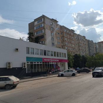 Сдается Нежилое помещение, 300 м²