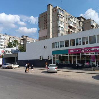 Сдается Нежилое помещение, 300 м²