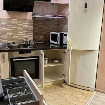 Сдается 1-комнатная квартира, 42 м²