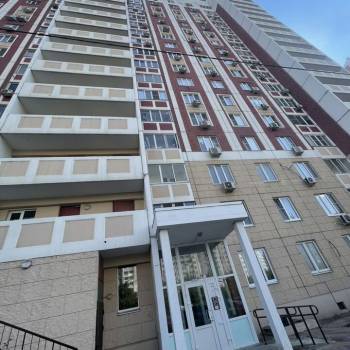 Сдается Многокомнатная квартира, 80 м²