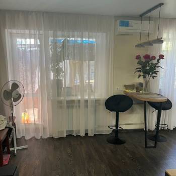 Продается 3-х комнатная квартира, 55 м²