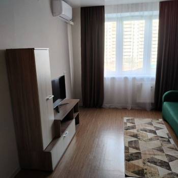 Продается 1-комнатная квартира, 35 м²