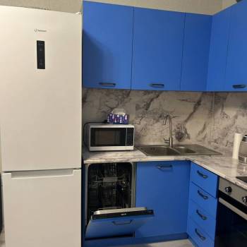 Продается 1-комнатная квартира, 37 м²