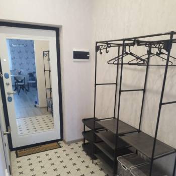 Продается 1-комнатная квартира, 63 м²