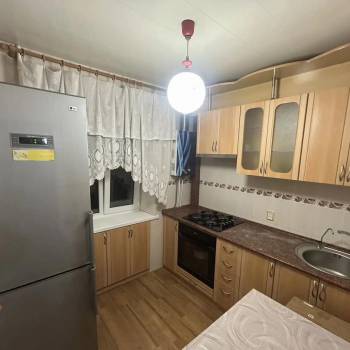 Продается 1-комнатная квартира, 55 м²
