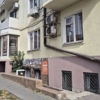 Сдается Нежилое помещение, 84 м²