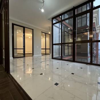 Продается Многокомнатная квартира, 172 м²