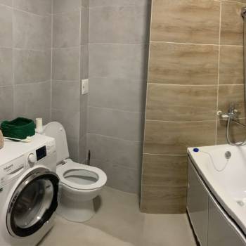 Продается 1-комнатная квартира, 42,2 м²