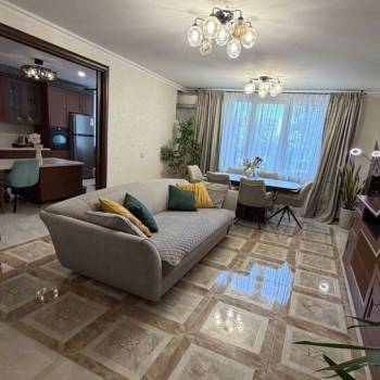 Продается Многокомнатная квартира, 115,9 м²