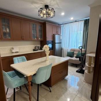 Продается Многокомнатная квартира, 115,9 м²