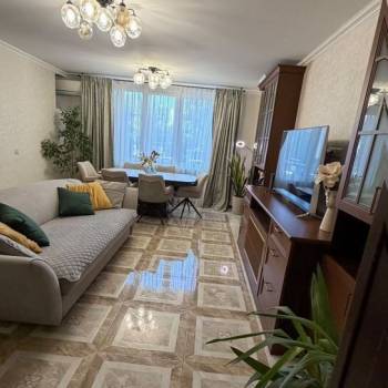 Продается Многокомнатная квартира, 115,9 м²