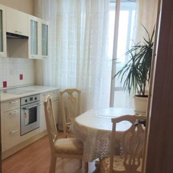 Сдается 1-комнатная квартира, 45 м²