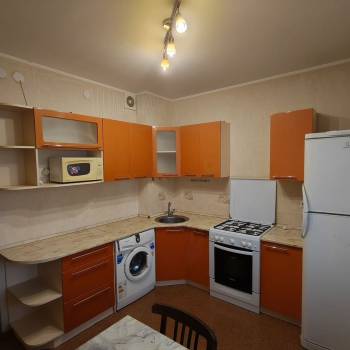Продается 1-комнатная квартира, 38 м²