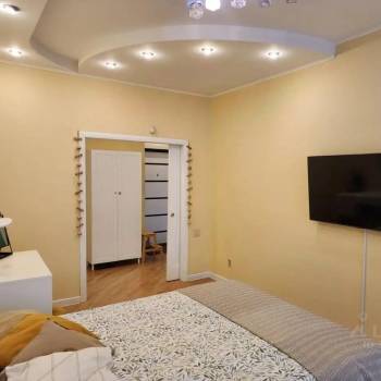 Сдается 1-комнатная квартира, 49,3 м²