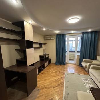 Сдается Многокомнатная квартира, 62 м²