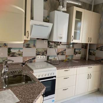 Сдается 1-комнатная квартира, 40 м²