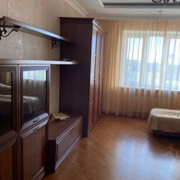 Сдается 1-комнатная квартира, 40 м²