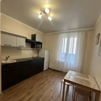 Сдается 2-х комнатная квартира, 56 м²
