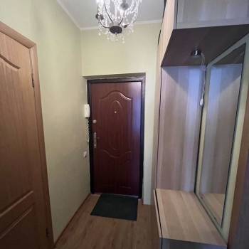 Сдается 1-комнатная квартира, 39 м²