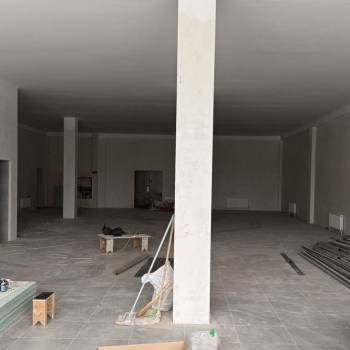Сдается Нежилое помещение, 160 м²